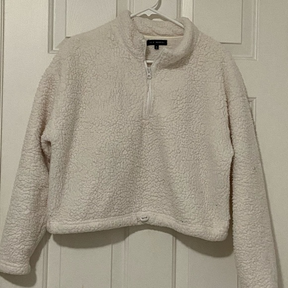 white sherpa half zip swaetshirt - Picture 2 of 5